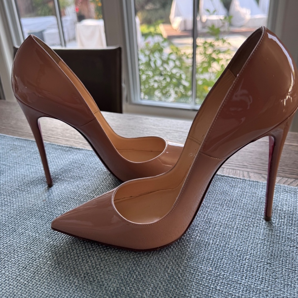 Christian Louboutin So Kate Heels - Picture 10 of 12